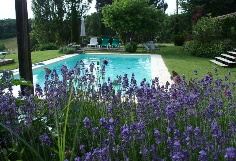 مبيت وإفطار Les Tamaris