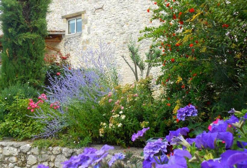 مبيت وإفطار Les Tamaris