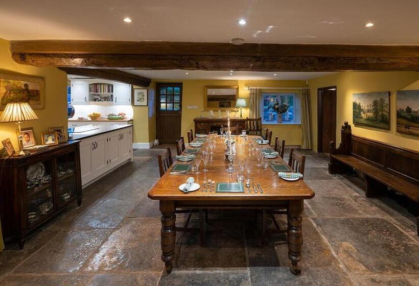 مبيت وإفطار Middle Farm House