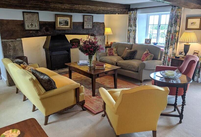 مبيت وإفطار Middle Farm House