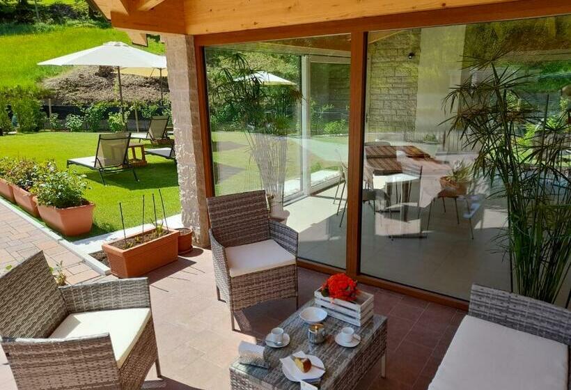 민박 Miravallesuites