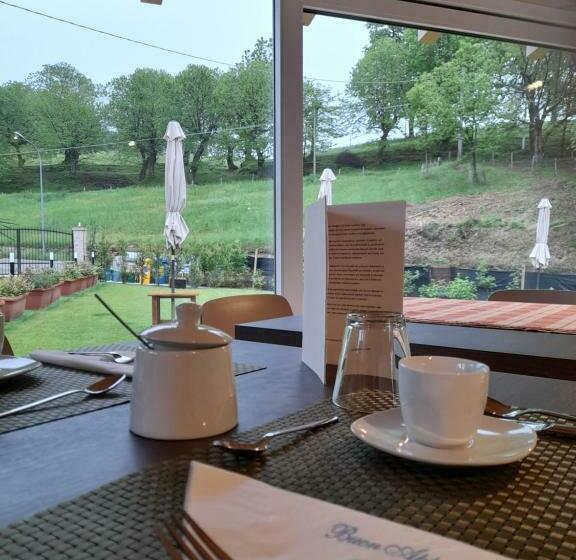 민박 Miravallesuites