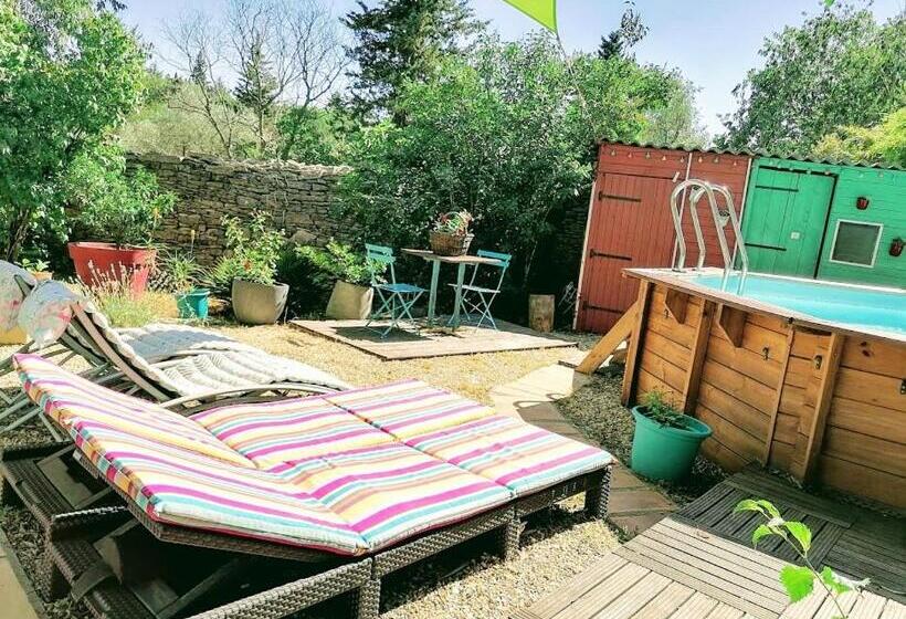 צימר Nîmes En Garrigues