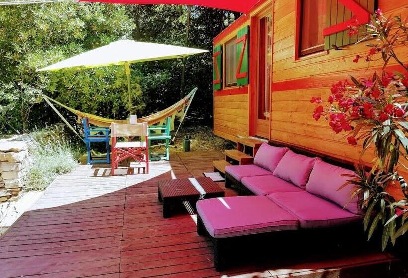 צימר Nîmes En Garrigues