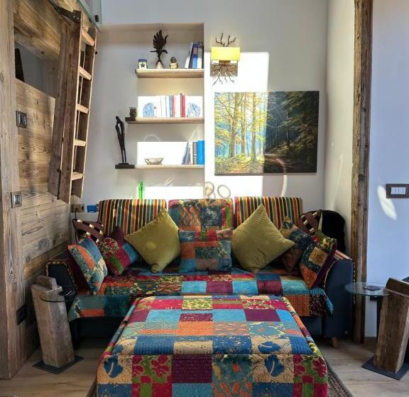 住宿加早餐  Private Luxury Spa & Silence Retreat With Spectacular View Over The Lake Maggiore