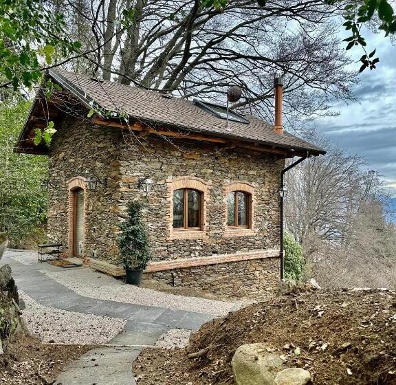 住宿加早餐  Private Luxury Spa & Silence Retreat With Spectacular View Over The Lake Maggiore