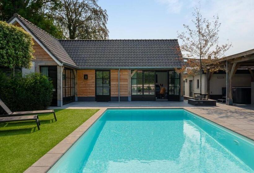 住宿加早餐 Sjiek Basiliek