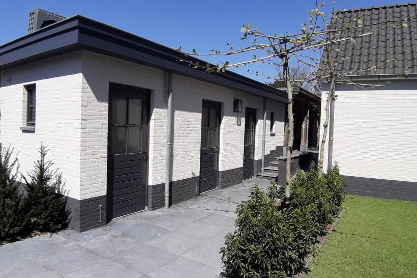 住宿加早餐 Sjiek Basiliek