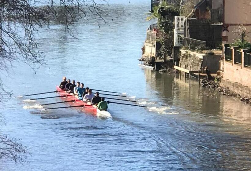 ベッドアンドブレックファースト Studio Indépendant Chez L Habitant