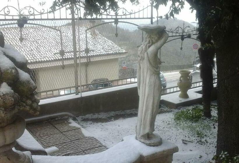 مبيت وإفطار Villa Di Miscio