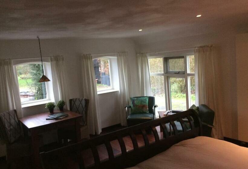 Bed and Breakfast Villa Laurelin, Lothorien