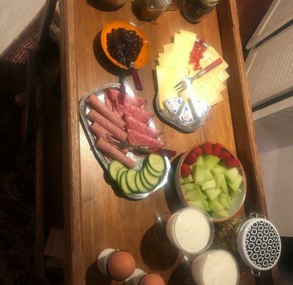 Bed and Breakfast Villa Laurelin, Lothorien