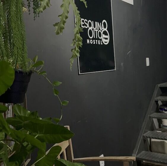 Esquina 8 Suítes Confort & Hostel