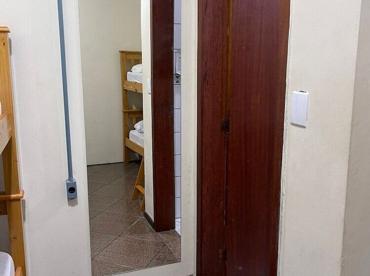 Esquina 8 Suítes Confort & Hostel