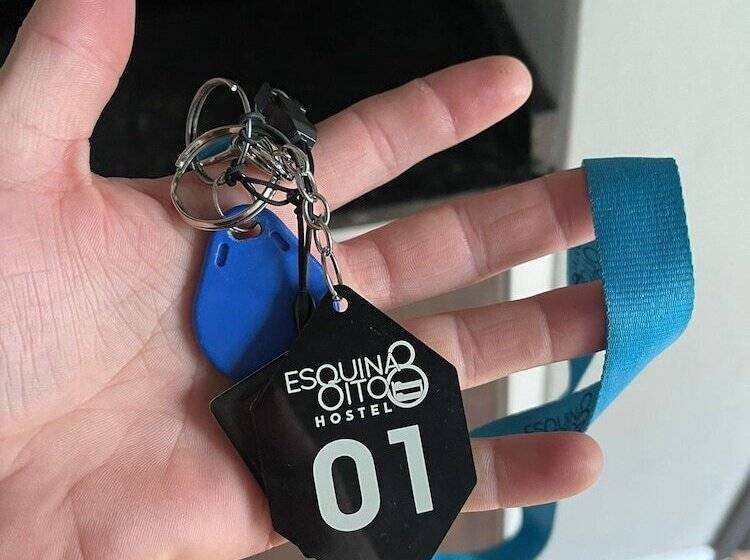 Esquina 8 Suítes Confort & Hostel