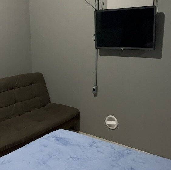 Esquina 8 Suítes Confort & Hostel