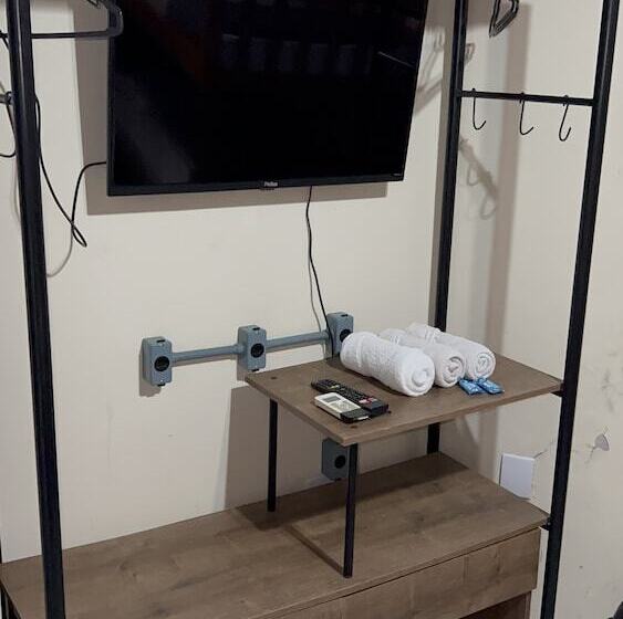 Esquina 8 Suítes Confort & Hostel