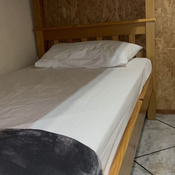 Esquina 8 Suítes Confort & Hostel