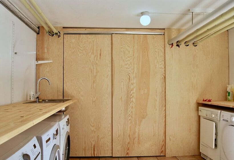 Hemmet Simrishamns Vandrarhem Och B&b