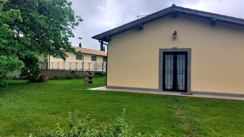 בית מלון כפרי Agriturismo Podere Bianca Maria