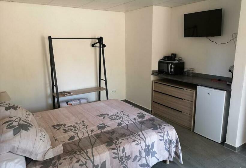 Отель Domaine Rondini