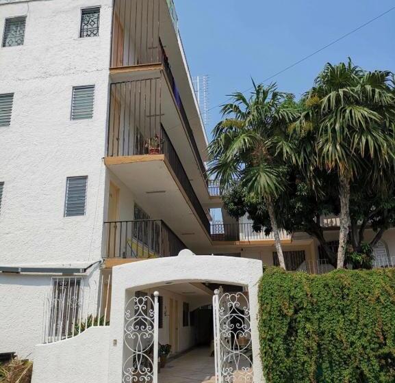 בית מלון כפרי Magallanes Con Cocineta 100 Metros De Playa