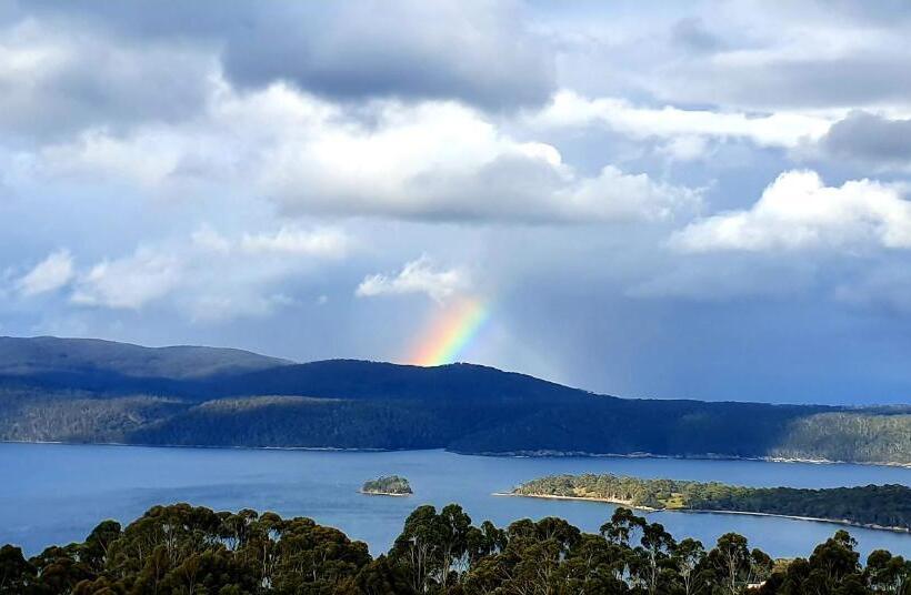 فندق Ruby S Cottage Farm Stay