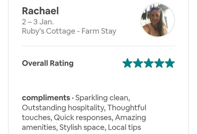 فندق Ruby S Cottage Farm Stay