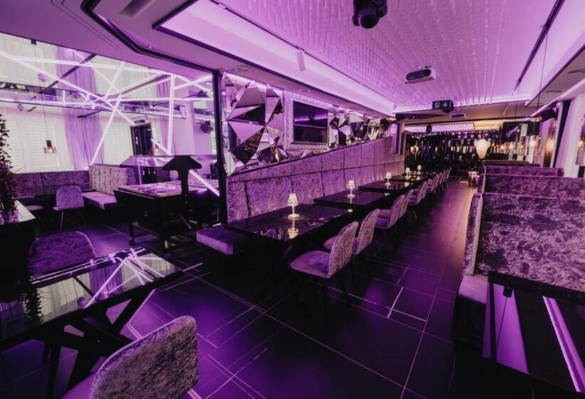 The Place Boutique & Design Hotel Flachau