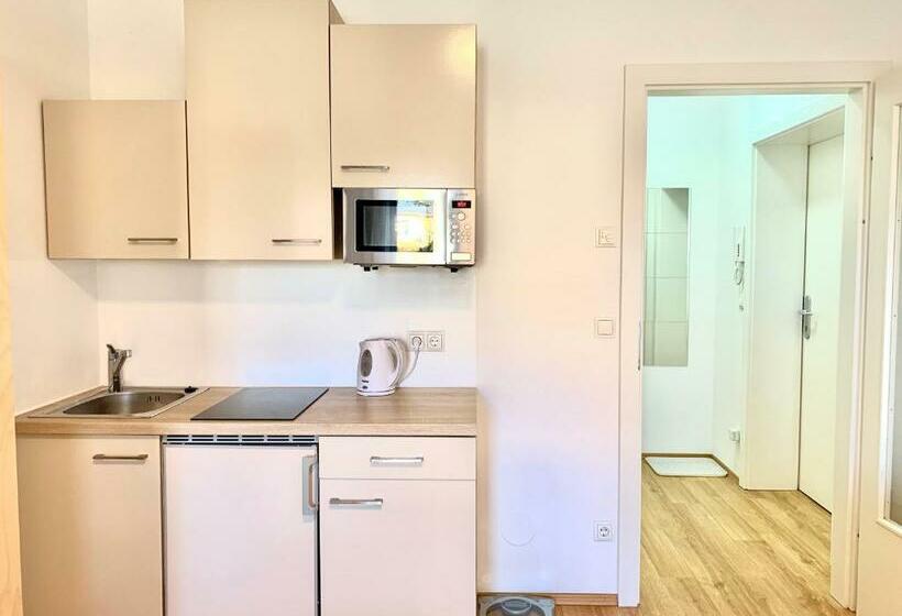 Neuferhof, Bo&co Gmbh