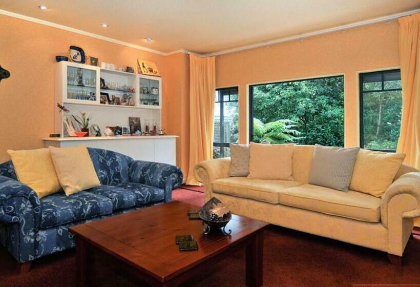 Olive Rabbit   Boutique Bed & Breakfast