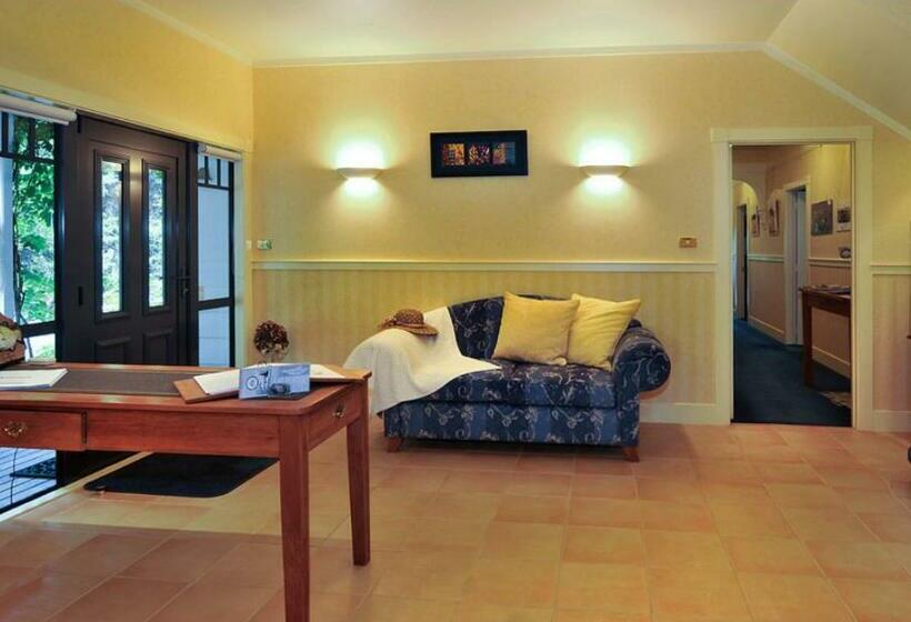 Olive Rabbit   Boutique Bed & Breakfast