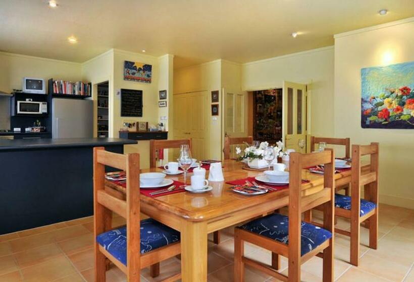 Olive Rabbit   Boutique Bed & Breakfast