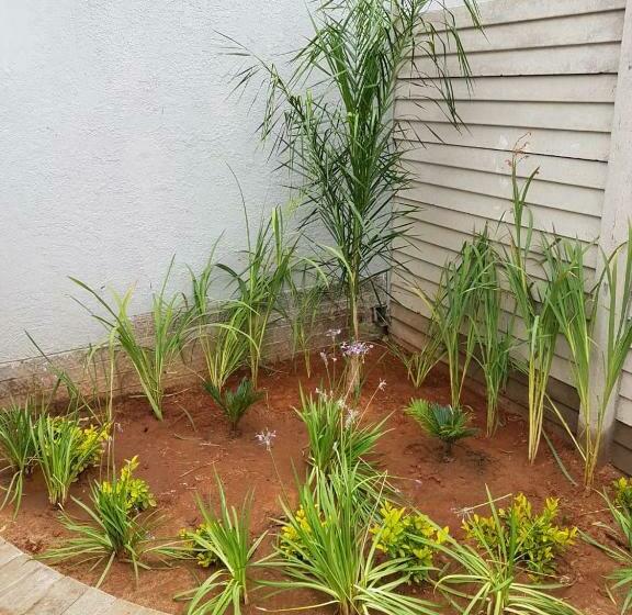 펜션 A’ La Maison Guesthouse