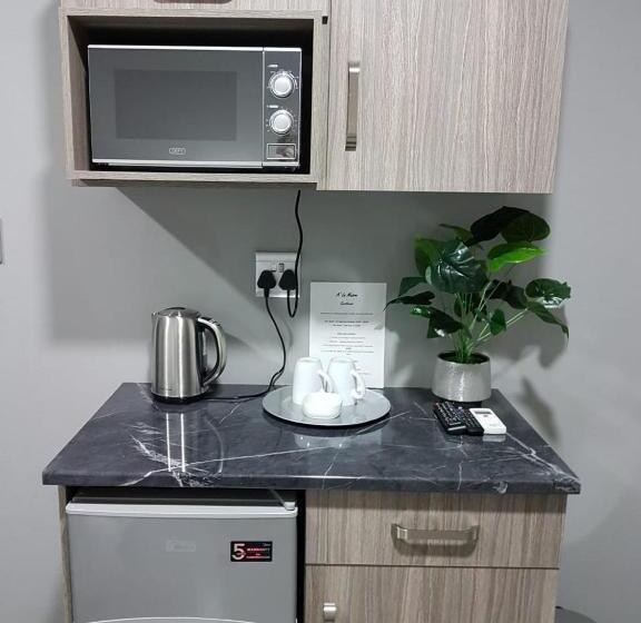 펜션 A’ La Maison Guesthouse