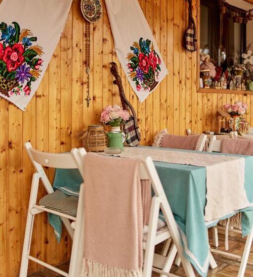 ペンション Gradina Lu  Ion A Home Away From Home