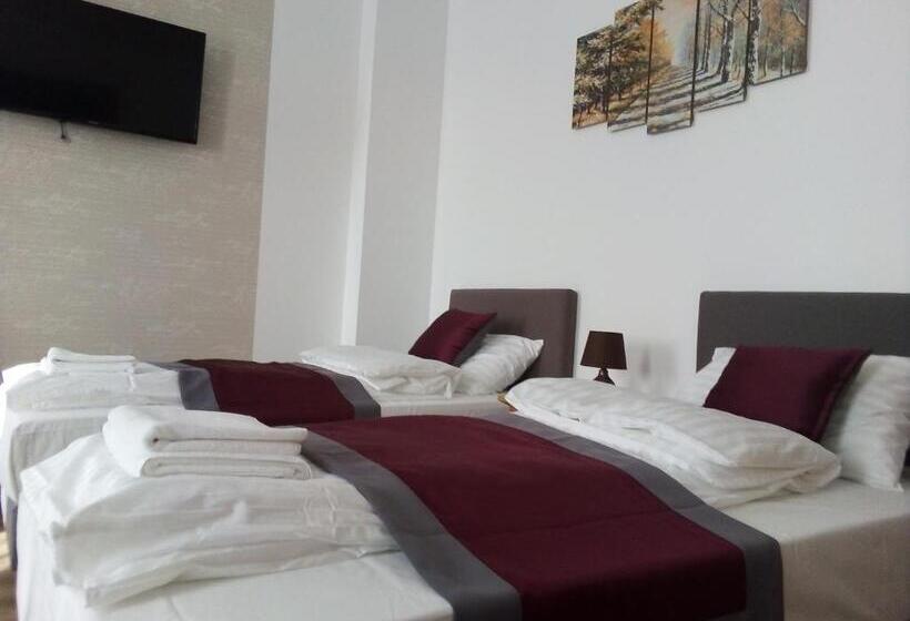 پانسیون Hooper S Vendégház