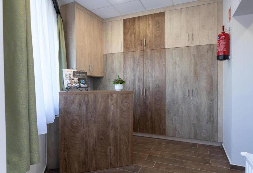 پانسیون Hooper S Vendégház