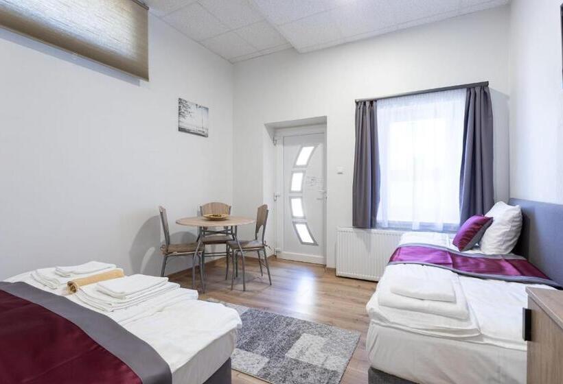 پانسیون Hooper S Vendégház