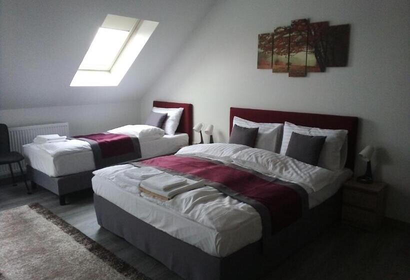 پانسیون Hooper S Vendégház