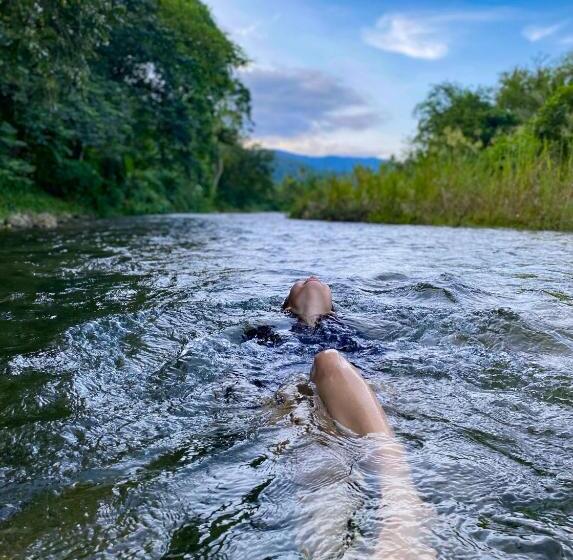 Пансион Kung Nok Tha Resort Nakhon Si Thammarat
