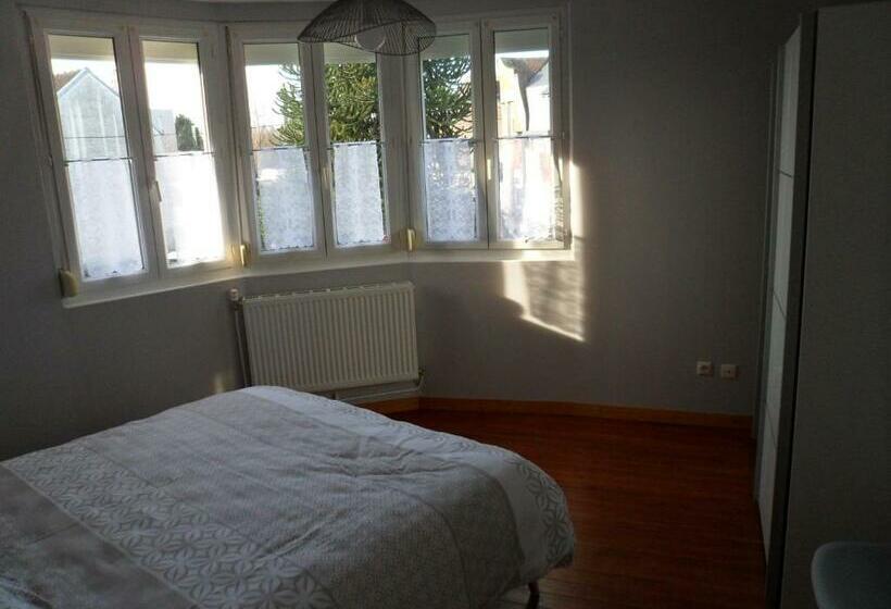 ペンション Maison Individuelle De 100 M2