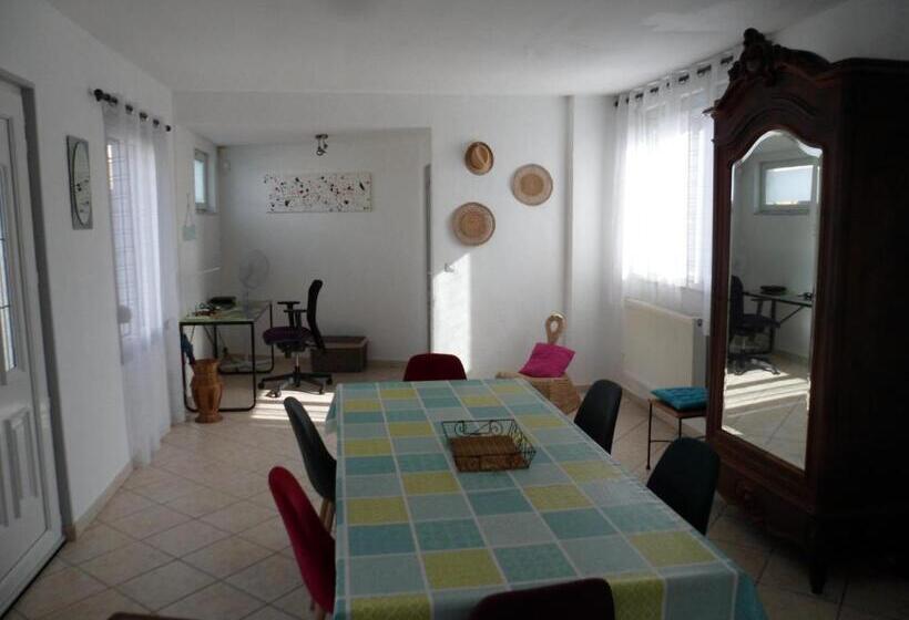 بنسيون Maison Individuelle De 100 M2