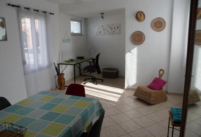 بنسيون Maison Individuelle De 100 M2