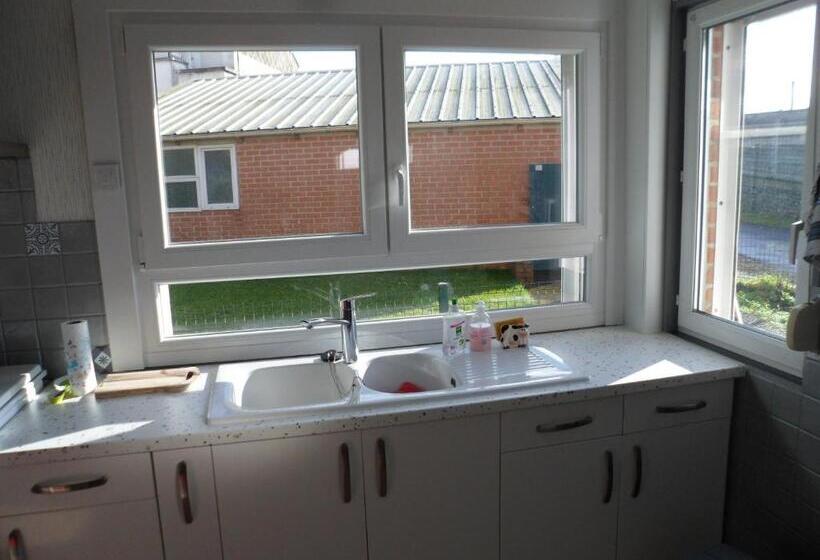 ペンション Maison Individuelle De 100 M2