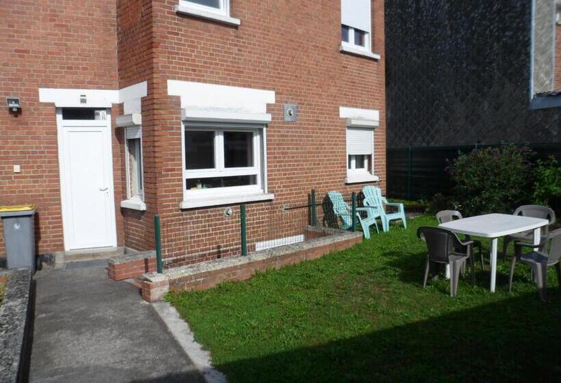 بنسيون Maison Individuelle De 100 M2