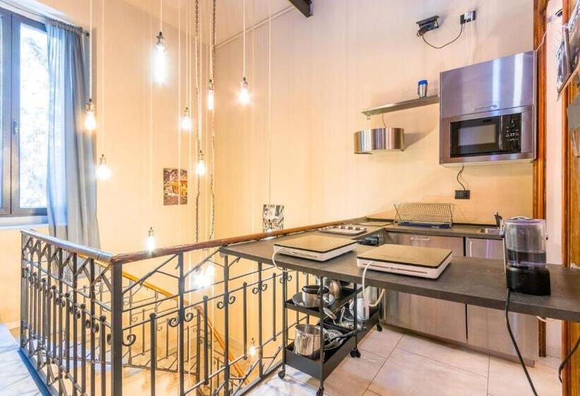 פנסיון Maison Métropole Dante