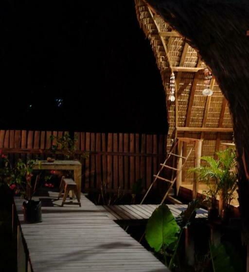 پانسیون Palayan Paradise Huts