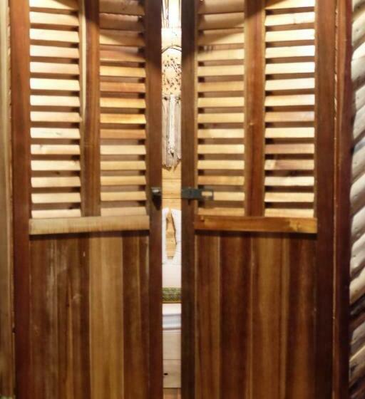 پانسیون Palayan Paradise Huts