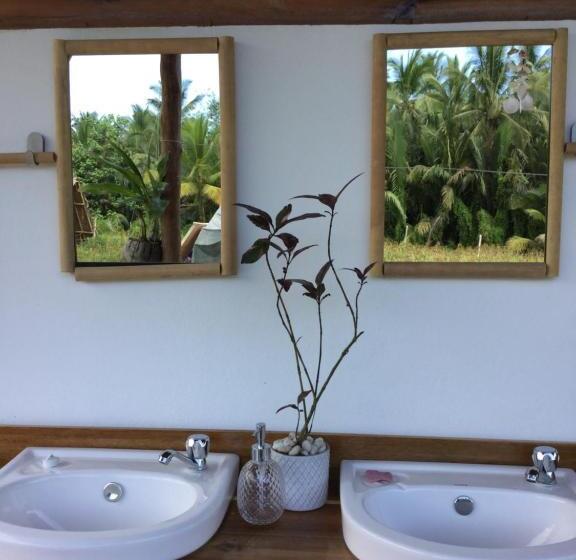 پانسیون Palayan Paradise Huts